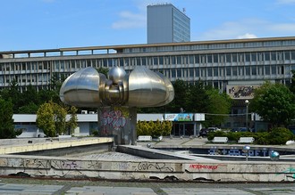 Nefunkčná fontána Družba