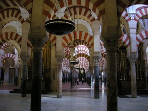 Mezquita — bývala mešita prerobená na katedrálu