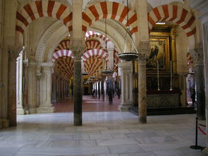 Mezquita — bývala mešita prerobená na katedrálu