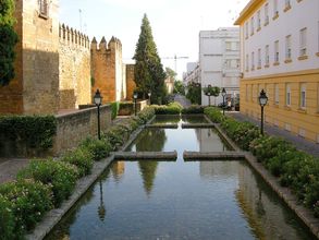 Pri mestských hradbách