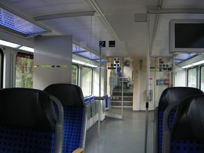 Nemecký regionálny vlak (S-Bahn) zvnútra