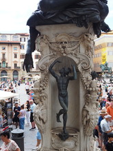 Benvenuto Cellini: Perseus with the Head of Medusa