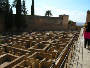 Alcazaba — pevnosť vo vnútri Alhambry