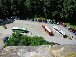 Parkovisko pred pevnosťou Königstein