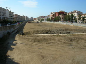 Tu by mala pretekať rieka, ale keď som tam bol, bola vyschnutá