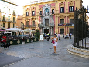 Námestie oproti katedrále