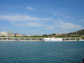 Pohľad na mesto z prístavu