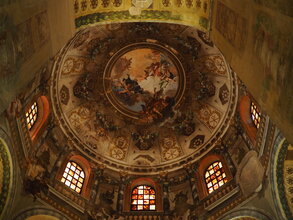 Basilica di San Vitale (527–547)