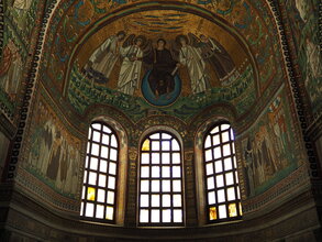 Basilica di San Vitale (527–547)