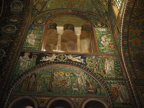 Basilica di San Vitale (527–547)