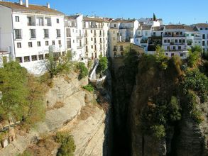 Mesto nad priepasťou Tajo