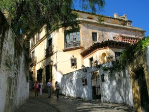 „Dom maurského kráľa“ (v skutočnosti postavený až po odchode Maurov)